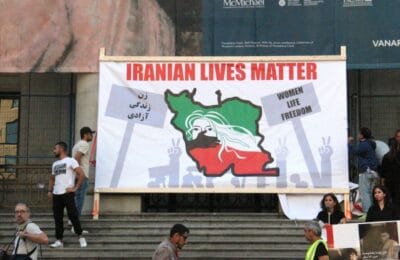 Analiză: Prăbușirea regimului iranian, anticipată cu violențe