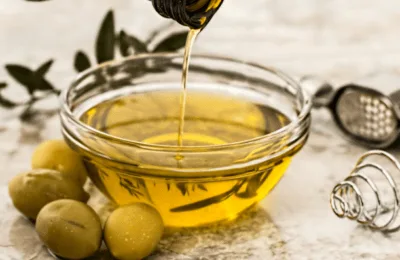 Uleiul de măsline, beneficii pentru metabolism și sistemul cardiovascular, potrivit unui medic britanic