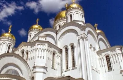 24 Februarie – Calendar Ortodox – Ce Sărbătorim și Ce Rugăciune Spunem?