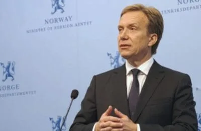Davos în criză – Șeful Forumului, sub lupa anchetei după 3 cine cu Epstein