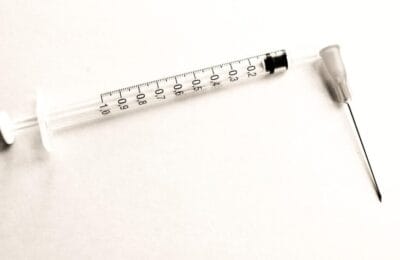 Injecția anti-HIV – 2 doze/an, eficiență 100%. Vine în România?