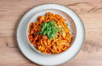 Mănânci cu 50% mai mult și slăbești 330 calorii? Secretul din farfurie!