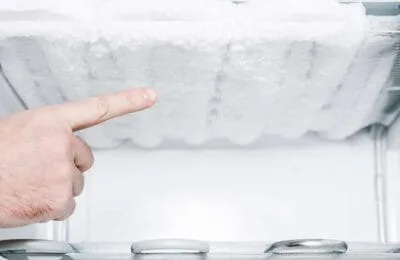 Franța – Groază! 2 bebeluși în congelator. Mama are 9 copii. Detalii șocante