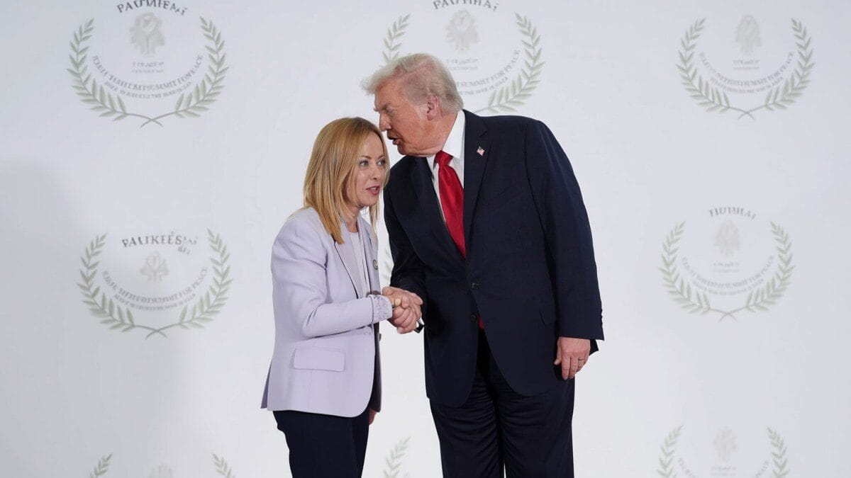Trump laudă Italia, atacă Marea Britanie – Ce a declanșat furia fostului președinte?