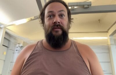 Jason Momoa, evacuat din Hawaii! Furtuna trimite 5.500 pe drumuri