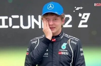 F1 – Kimi Antonelli triumfă în China – Italia sărbătorește după 20 de ani!