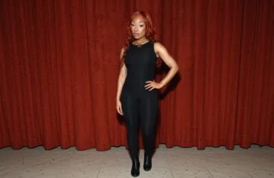 Megan Thee Stallion – Body Decolteu Incendiar & Debut Broadway!