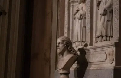Roma – Descoperire uluitoare – Bust Michelangelo, pierdut 400 ani!