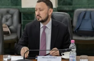 PNL in Opoziție? Fechet Anticipează PSD-AUR și Scăderea Guvernului