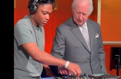 Regele Charles, DJ la Manchester! Ce surpriză a pus la cale?