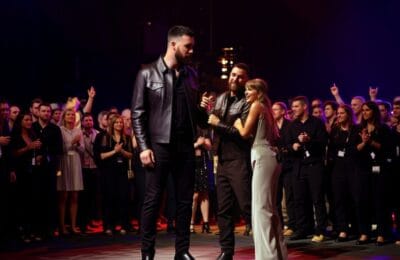 Șoc în showbiz – Rob Rausch oferă Maurei Higgins o geantă Hermès de zeci de mii €!