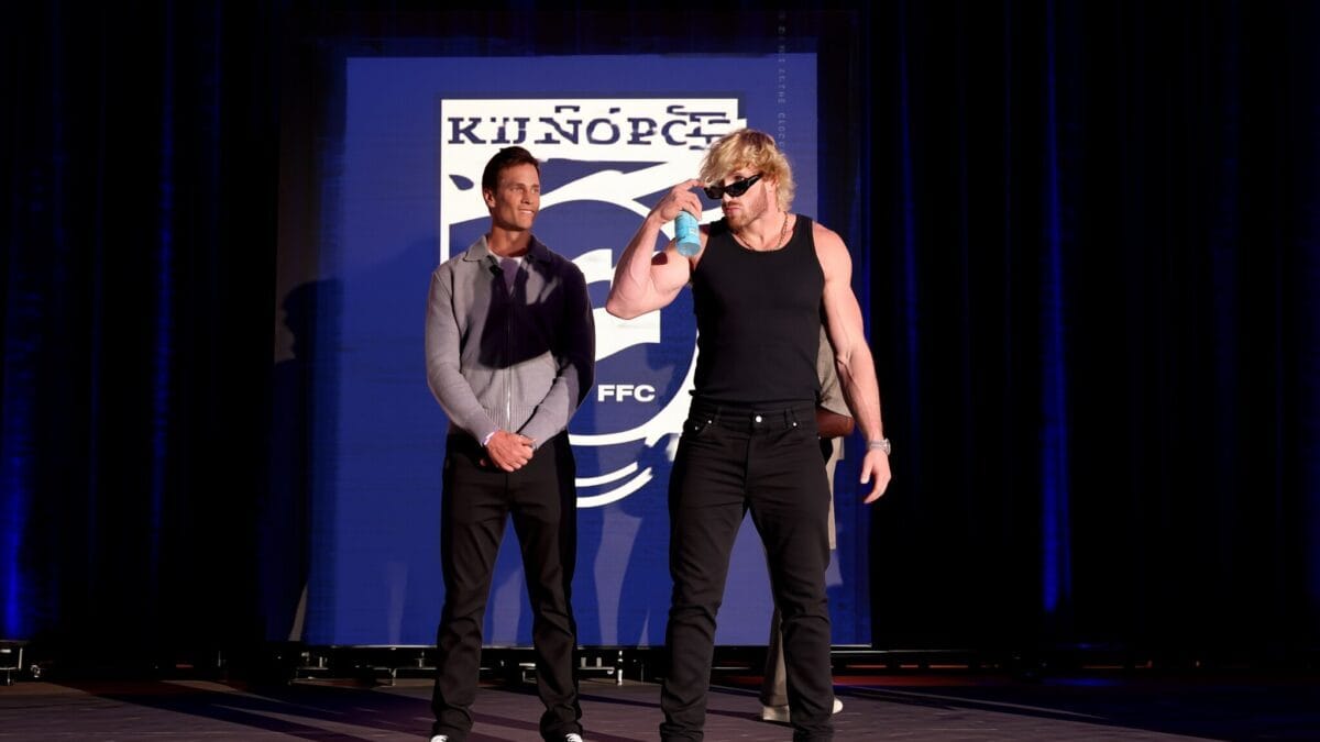 Tom Brady Logan Paul