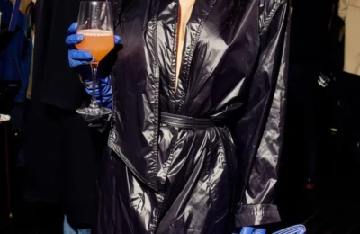 Doja Cat aprinde Vogue Vintage Market – 100% incasari pentru caritate