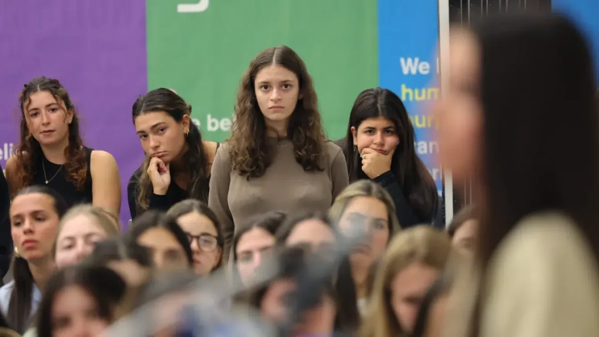 ascultare extrovertiti