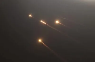 Peste 380 Drone & Rachete Interceptate: Tensiuni Explozive in Golf