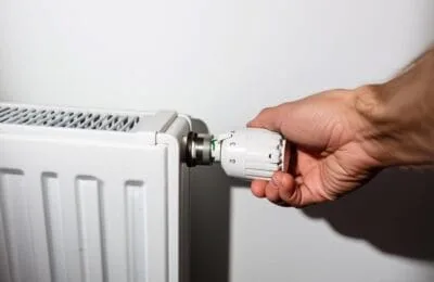Facturi mai mici cu 21°C? Trucuri anti-frig, simplu de aplicat