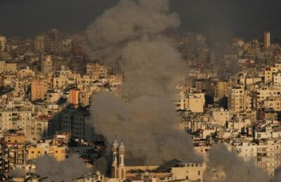 Rafinărie Kuweit atacată – 2 răniți. Trump promite ripostă masivă Iran