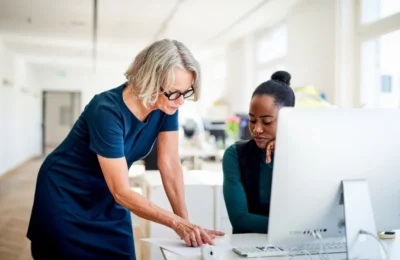 Economist Yale – AI ia TOT? Forța de muncă ar putea primi 0% din PIB