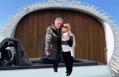 Andreea Esca, Paște idilic la Porumbacu – Ce afaceri ascunde vedeta PRO TV?