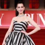 Anne Hathaway, senzație la Londra - Rochia Louis Vuitton care a eclipsat tot!