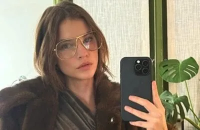 Barbara Palvin, senzație la 32 de ani! Cum arată în bikinii Victorias Secret