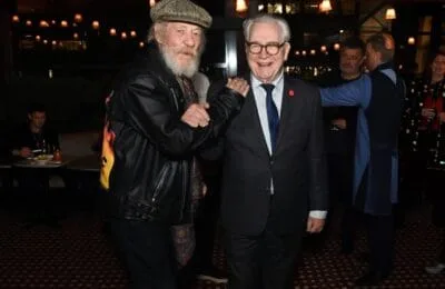 Brian Cox, fără filtre – Depp, supraevaluat. Robbie, prea frumoasă?