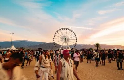 Coachella 2026 live pe YouTube – Bieber, Karol G si programul complet