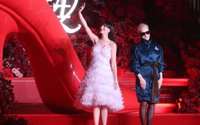 La 20 de ani de la succes – Diavolul se îmbracă de la Prada 2” are premiera!