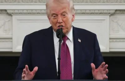 Trump – Lectură Biblică după Imaginea AI ca Iisus. Reacții Virulente