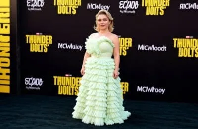 Florence Pugh – Rochie verde Bvlgari – Peste jumătate de milion de aprecieri pe Instagram!
