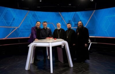 Paște inedit la Kanal D – 4 preoți celebri, față-n față cu Dan Negru!