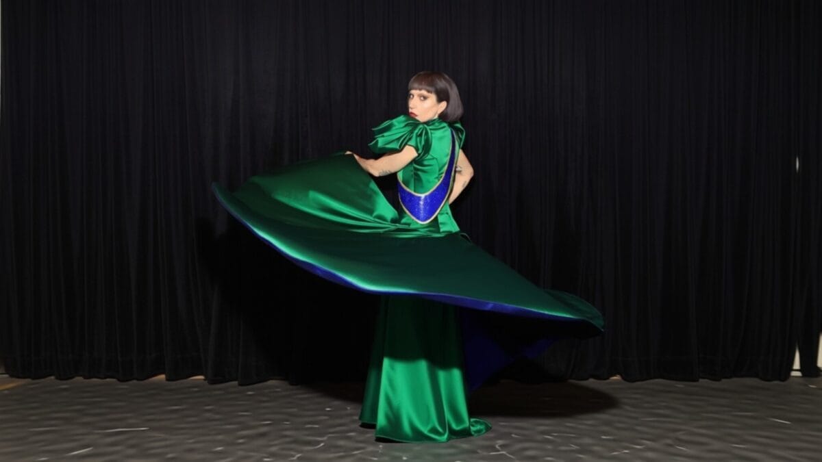 Lady Gaga uimește la Saint Paul – Fustă transparentă incendiară la Mayhem Ball