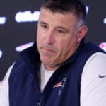 Antrenorul Mike Vrabel, sub lupa - ce spun gesturile despre scandalul foto