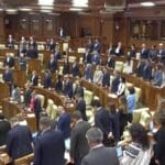 Omagiu Mircea Lucescu - Parlamentul Moldovei, gest emoționant la 80 de ani