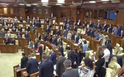 Omagiu Mircea Lucescu – Parlamentul Moldovei, gest emoționant la 80 de ani