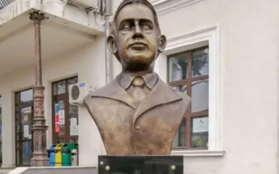 Iași – Bustul lui Octavian Goga, premierul care a retras cetățenia a 225.222 de evrei, înlăturat