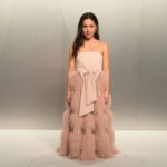 Olivia Rodrigo incendiază online-ul - ținută îndrăzneață la lansarea drop dead”