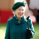 Prințesa Anne, 75 de ani și o rochie-surpriză - Apariție regală la Paște