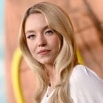 Nuntă-șoc în Euphoria - Sydney Sweeney, rochie de 825 dolari și un mire surpriză!