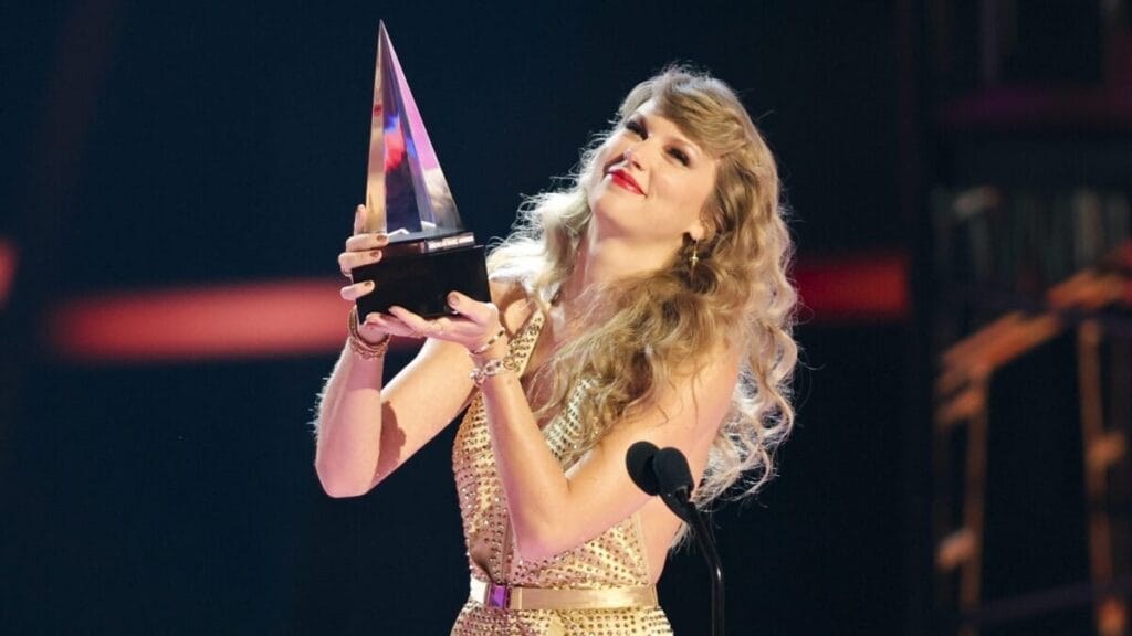 Taylor Swift AMAs