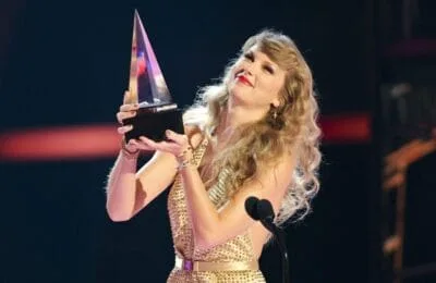 Taylor Swift, regina AMAs 2026 – 8 nominalizări! Cine o amenință?
