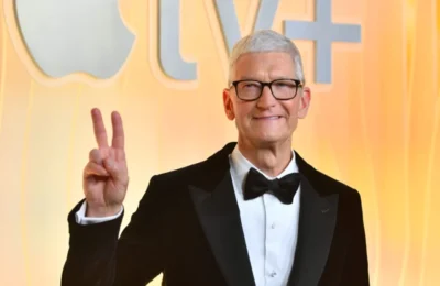 Tim Cook – Retragere Apple in 2026. John Ternus, noul CEO?