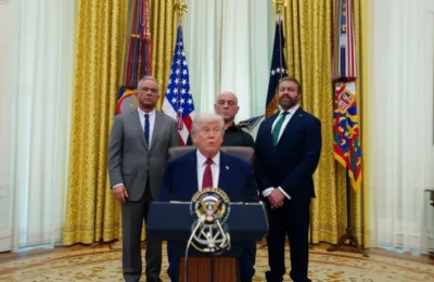 Trump promite terapii psihedelice cu 90% eficiență după SMS de la Rogan