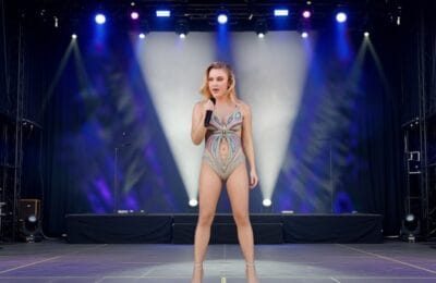 Zara Larsson Uimește – Coloană Vertebrală din Cristale în Turneu! Fanii, în Extaz