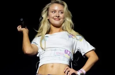 Zara Larsson șochează fanii: pantaloni-curelușă pentru lansarea noului album