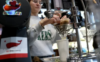 3 Cești de Cafea pe Zi – Secretul Unui Intestin Sănătos și Stare de Spirit Mai Bună