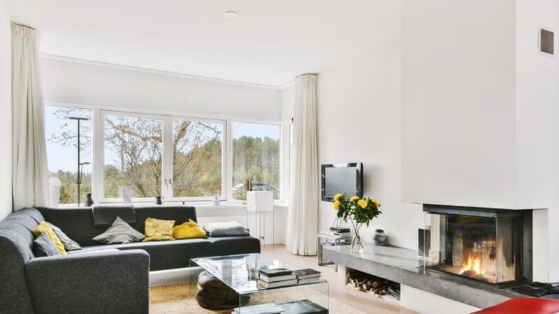 6 modele de canapele și colțare în topul căutărilor pentru living în 2026