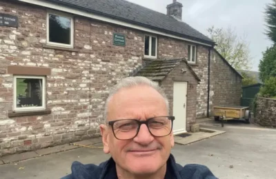 Urina de 18 ori pe zi? O operatie robotizata i-a schimbat viata