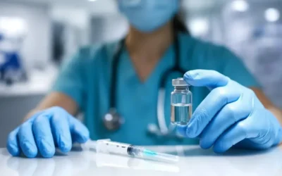 Vaccin combinat gripă-COVID aprobat în UE! Simplifică imunizarea pentru +50 ani