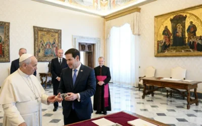 Răsturnare de situație la Vatican. Decizia luată de urgență după ce Trump l-a numit pe Papă groaznic